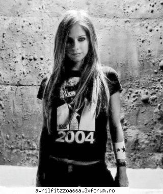 Despre Avril - "Am experimentat foarte mult in ultima vreme. Sh - About Avril Lavigne