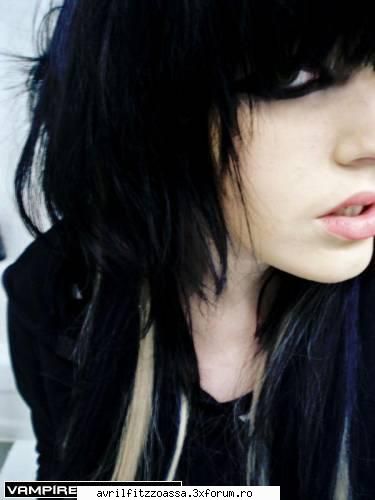 ^^^Pics with emo^^^ - *Freaky* - About emo