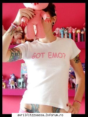 ^^^Pics with emo^^^ - *Freaky* - About emo