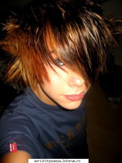 ^^^Pics with emo^^^ - *Freaky* - About emo