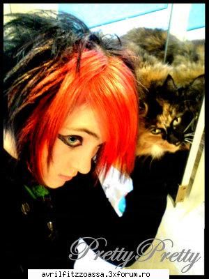 ^^^Pics with emo^^^ - *Freaky* - About emo