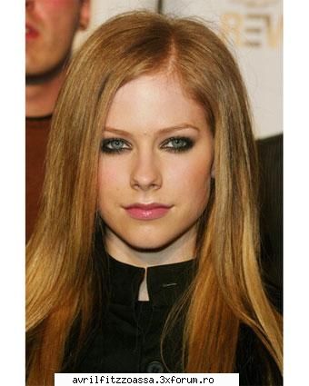 Poze cu Avril - *Freaky* - About Avril Lavigne