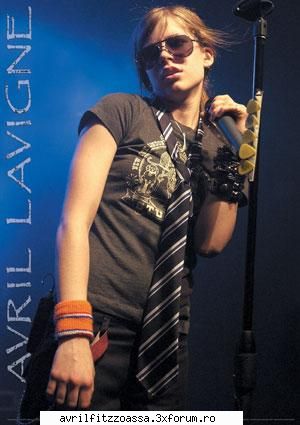 Poze cu Avril - *Freaky* - About Avril Lavigne