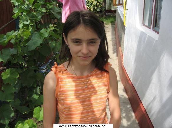 Poze k voi - pun si yo o poze cu mn - About us